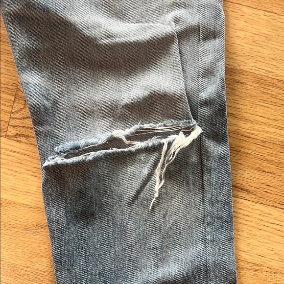 Re/Done Levi’s - stove pipe. Button fly. Distressed Blue Denim Jeans - Picture 7 of 9